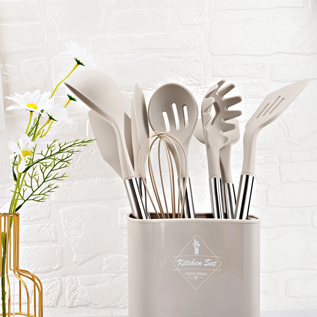Set de utensilios de cocina con mango de acero inoxidable y silicona resistente al calor