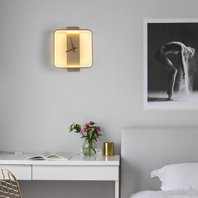 Reloj de acrílico nórdico minimalista y luz de pared para mesita de noche