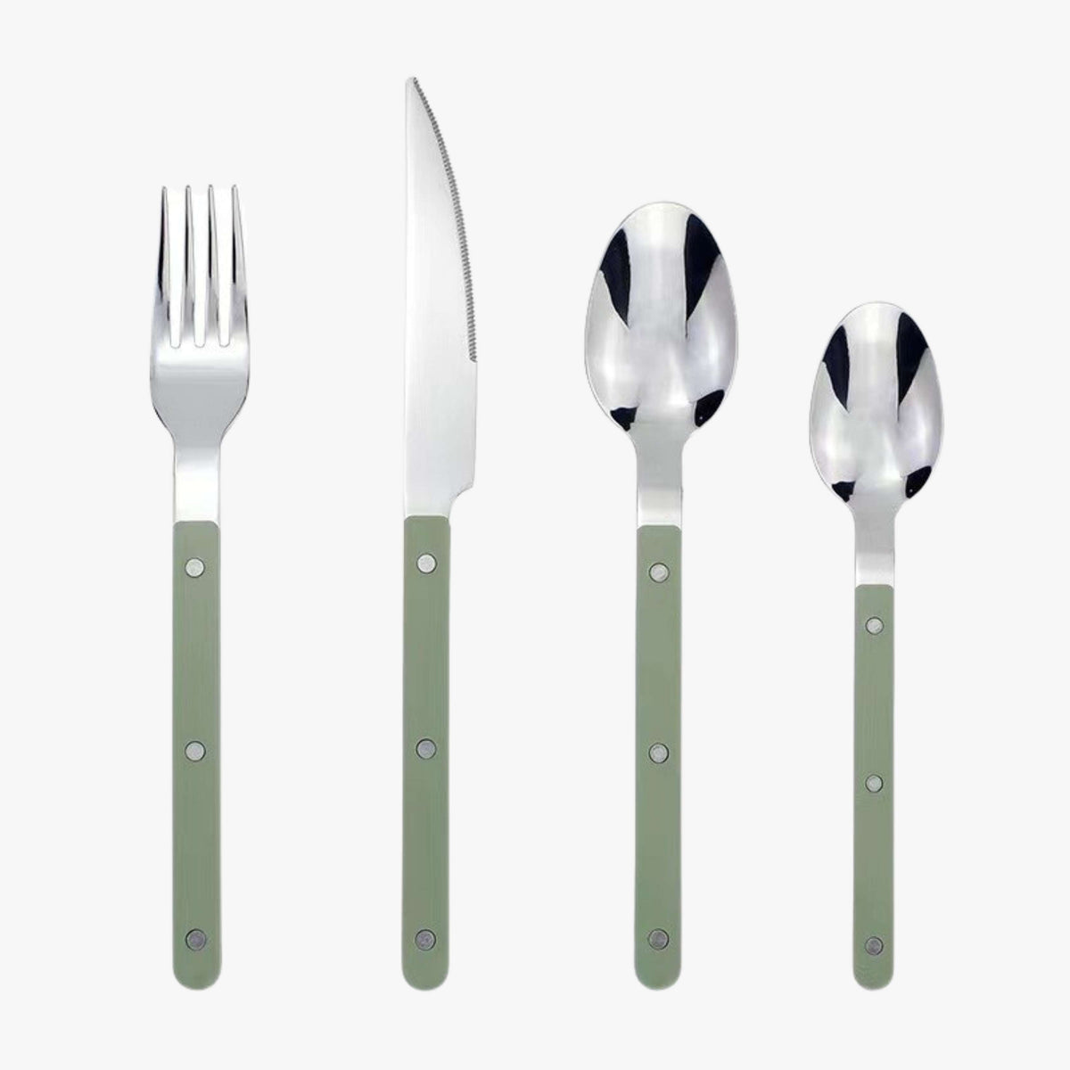 Set de cubiertos con diseño grabado para seis personas