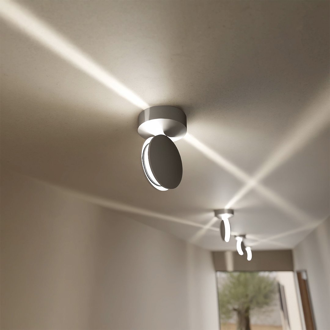 Foco proyector ambiental de pared multicolor de 360 grados con control remoto