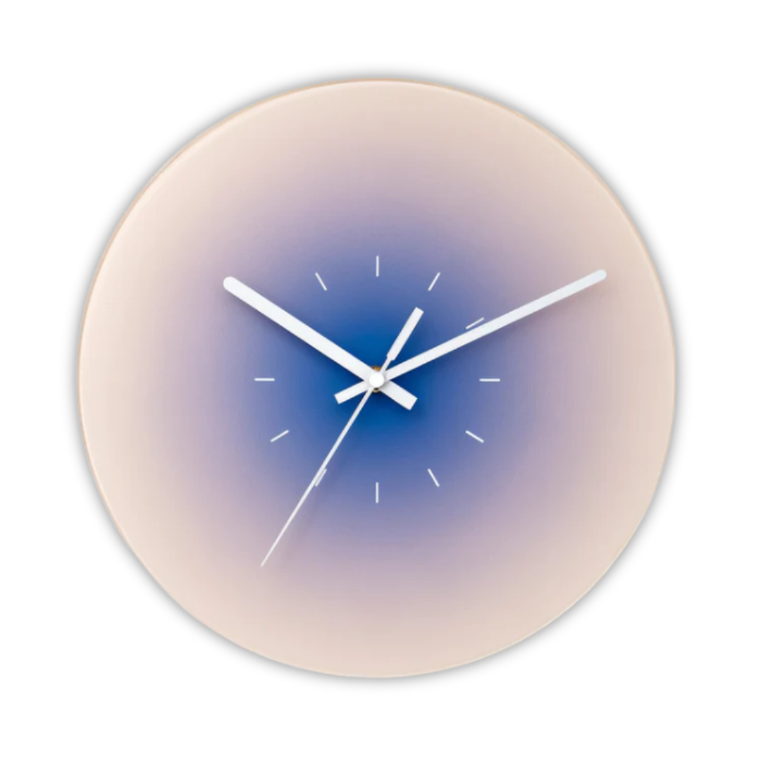 Reloj de pared redondo de vidrio con degradado de atardecer y movimiento de cuarzo silencioso