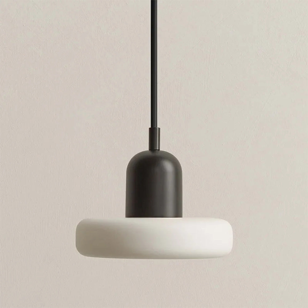 Lámpara colgante escandinava minimalista con cúpula lisa de vidrio esmerilado