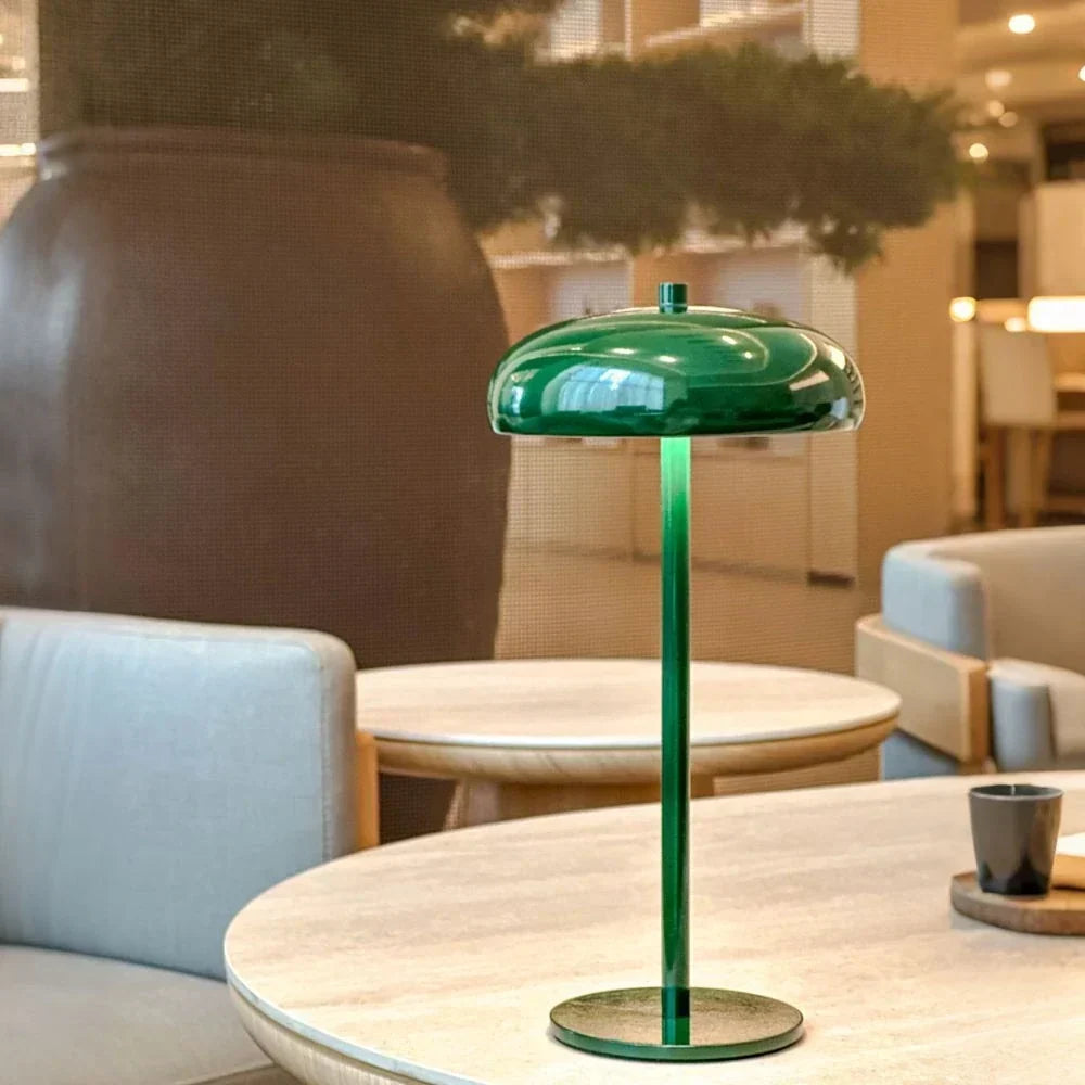Lámpara de mesa portátil recargable con silueta redondeada retro y control táctil