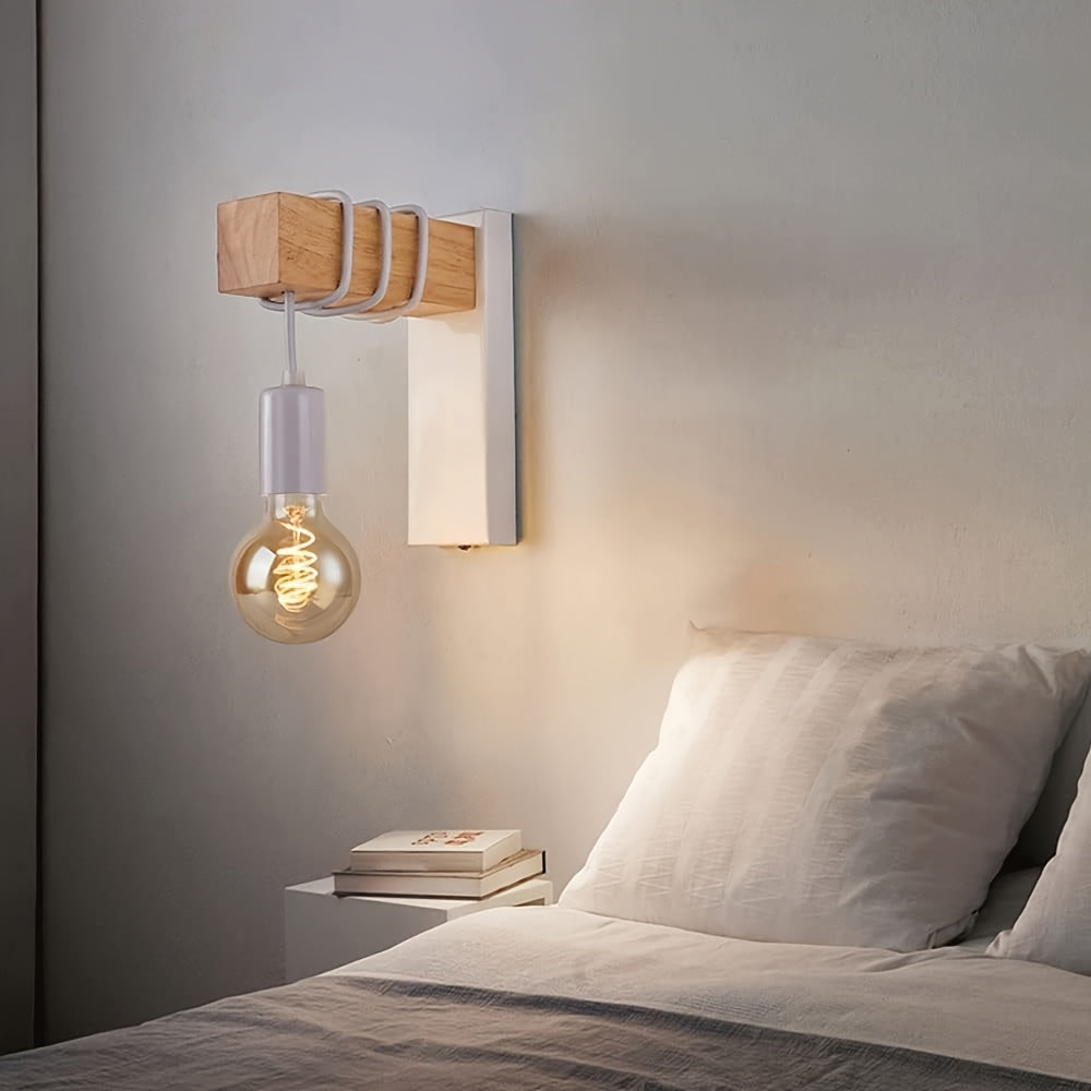 Aplique de pared industrial de madera y metal con bombilla expuesta