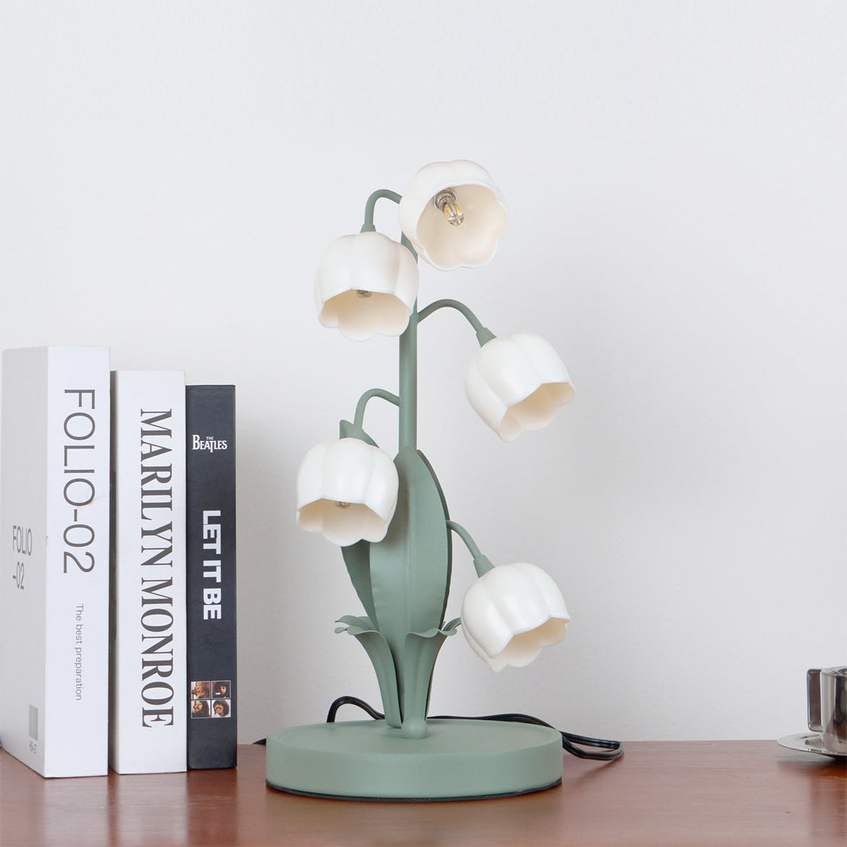 Lámpara de mesa floral con forma de tulipán y flor de orquídea
