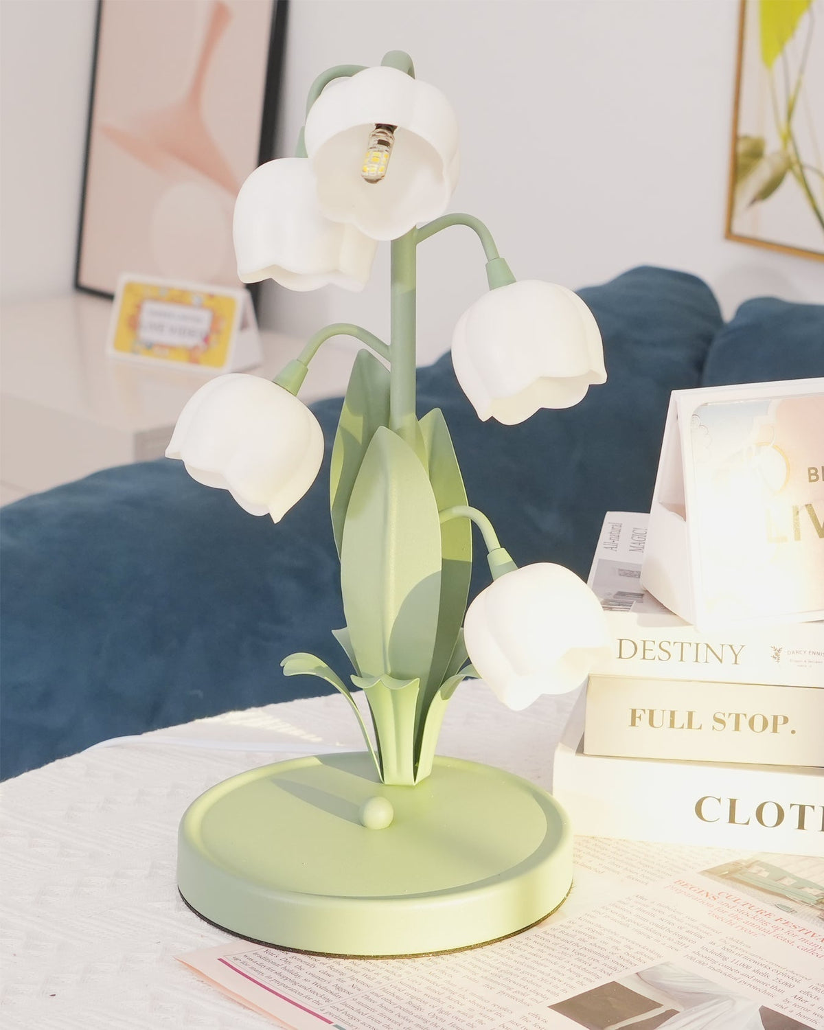 Lámpara de mesa floral con forma de tulipán y flor de orquídea