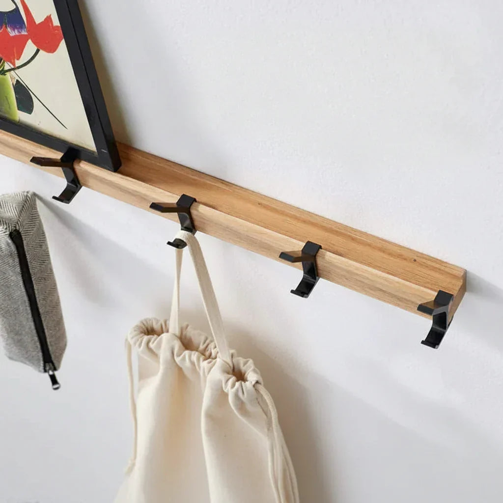 Perchero de pared escandinavo de madera con ganchos ajustables