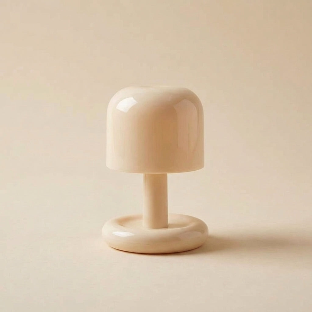 Lámpara de mesa compacta recargable y regulable, con silueta de champiñón y resplandor de atardecer