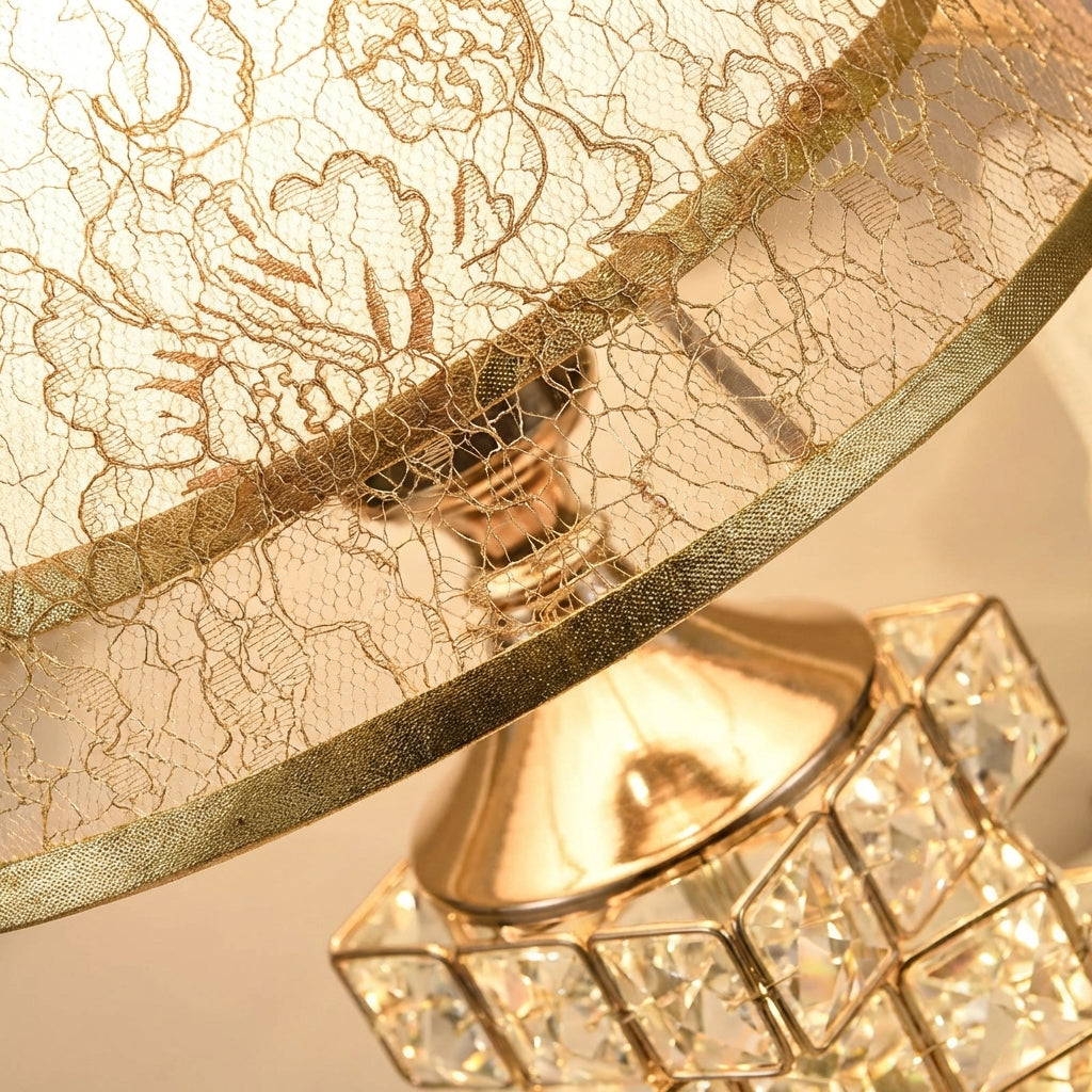 Lámpara de mesa con detalle de cristal en capas, brillo ajustable en dos zonas