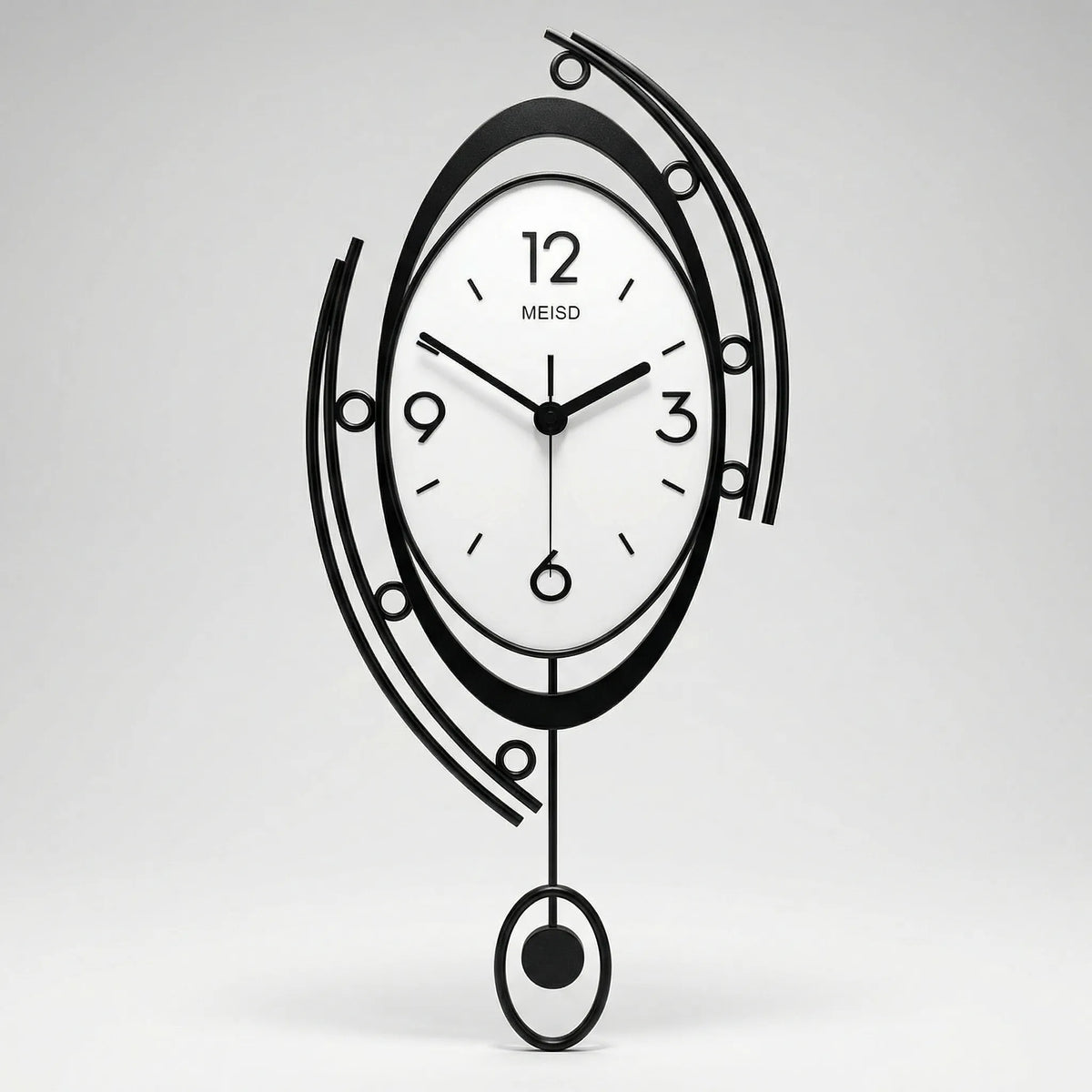 Reloj de pared escultórico con péndulo, marco curvo y movimiento silencioso
