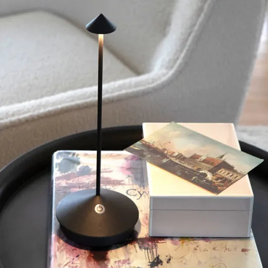 Lámpara de mesa impermeable, inalámbrica, recargable y regulable para interiores y exteriores