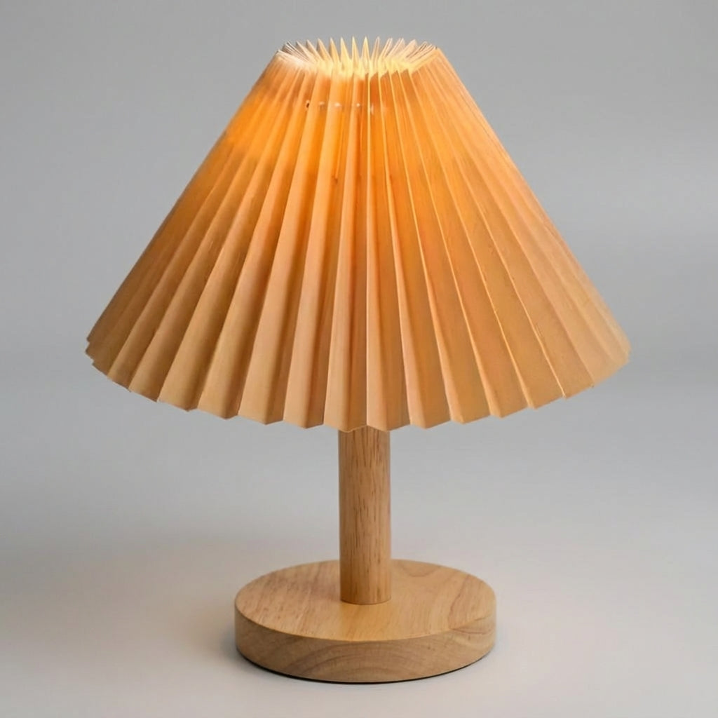 Lámpara de mesa escultural con pantalla plisada plegable, base de madera y batería recargable