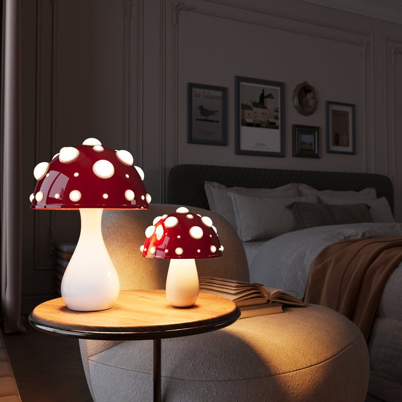 Lámpara de mesa escultórica con forma de cúpula de hongo amanita, recargable y regulable