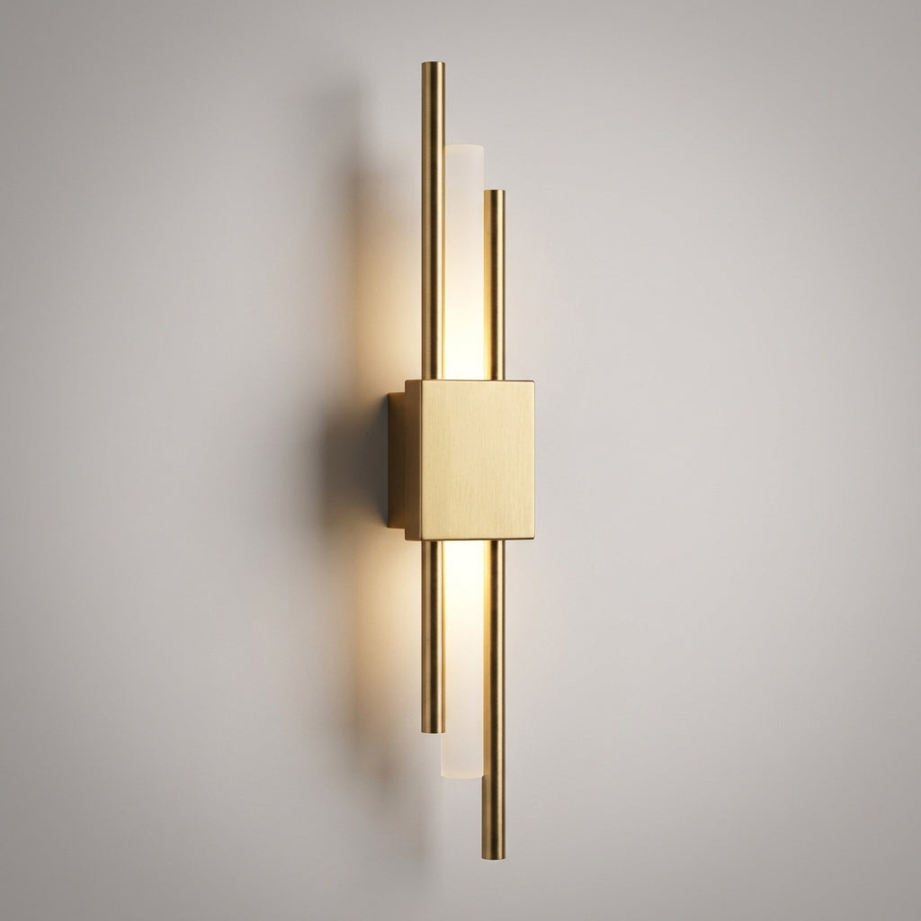 Lámpara de pared escultórica delgada y vertical, de metal y acrílico con difusor