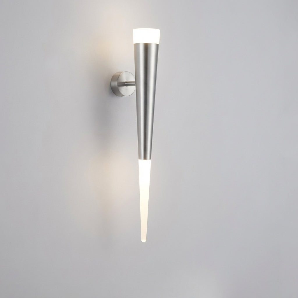 Lámpara de pared elegante de metal cónico y ahusado con luz ascendente y descendente
