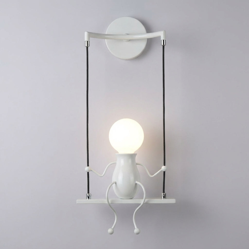 Aplique de pared de metal resistente con silueta de figura oscilante