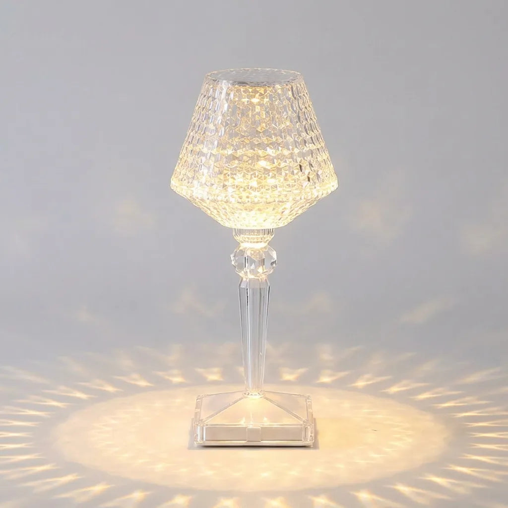 Lámpara de mesa acrílica inspirada en cristal facetado, recargable y regulable