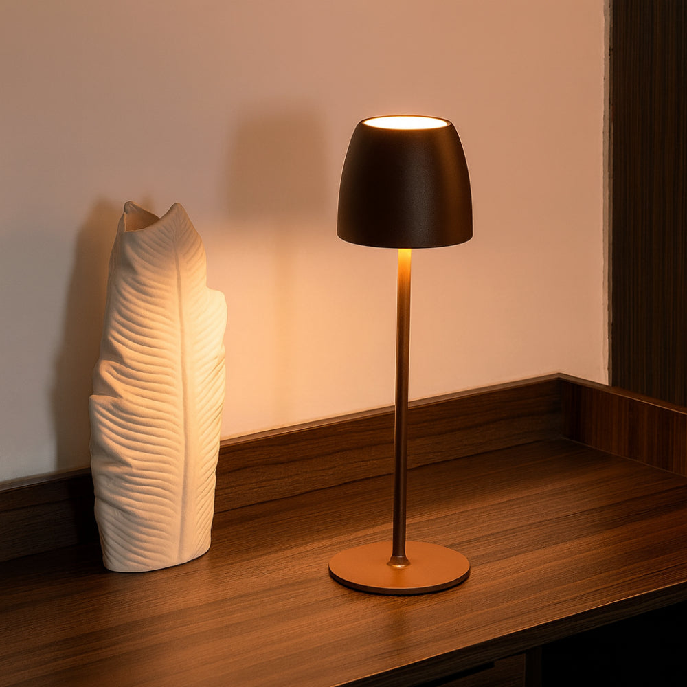 Lámpara de mesa de interior y exterior con silueta delgada minimalista, inalámbrica, recargable y regulable