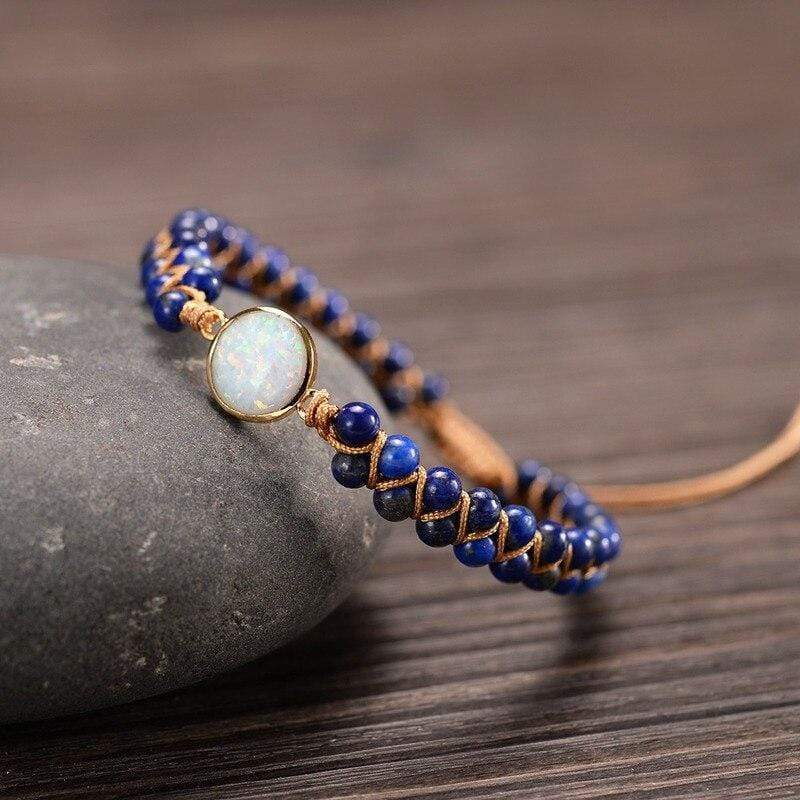 Pulsera bohemia artesanal de cuentas de amatista y ópalo para yoga