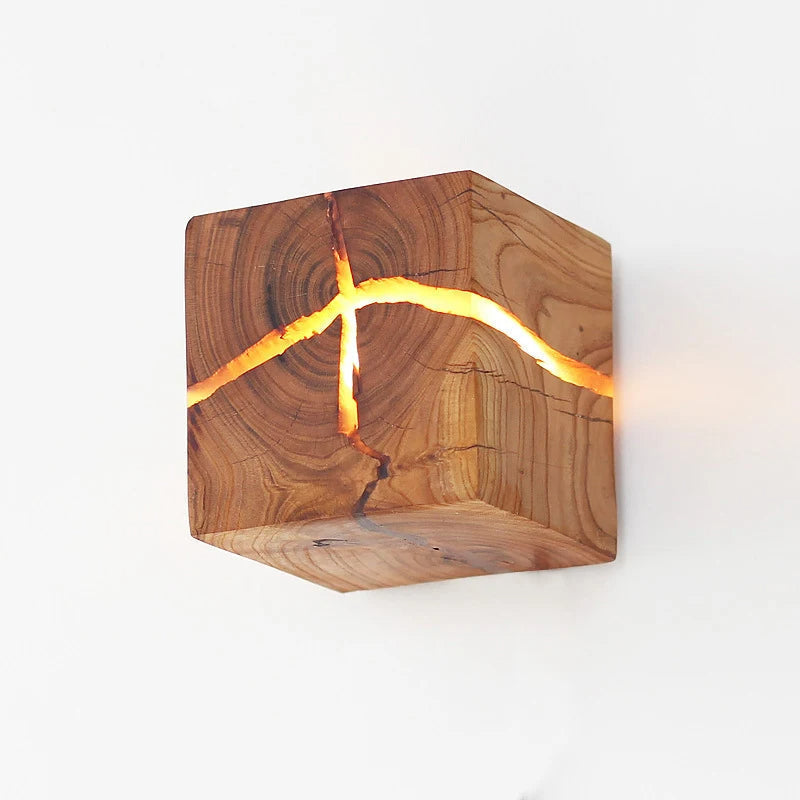 Lámpara de pared de madera maciza tallada a mano con incrustación de resina