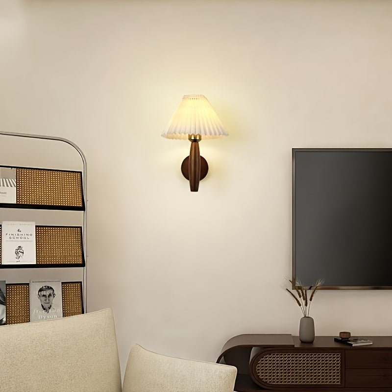 Aplique de pared nórdico de madera con pantalla plisada para mesita de noche