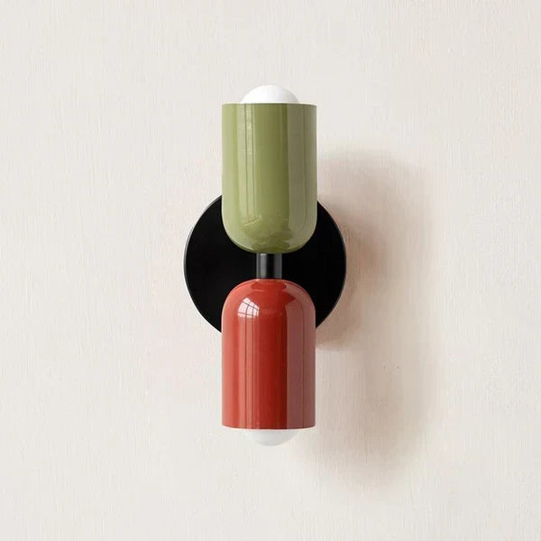Lámpara de pared de resina y metal con dos cabezales ajustables