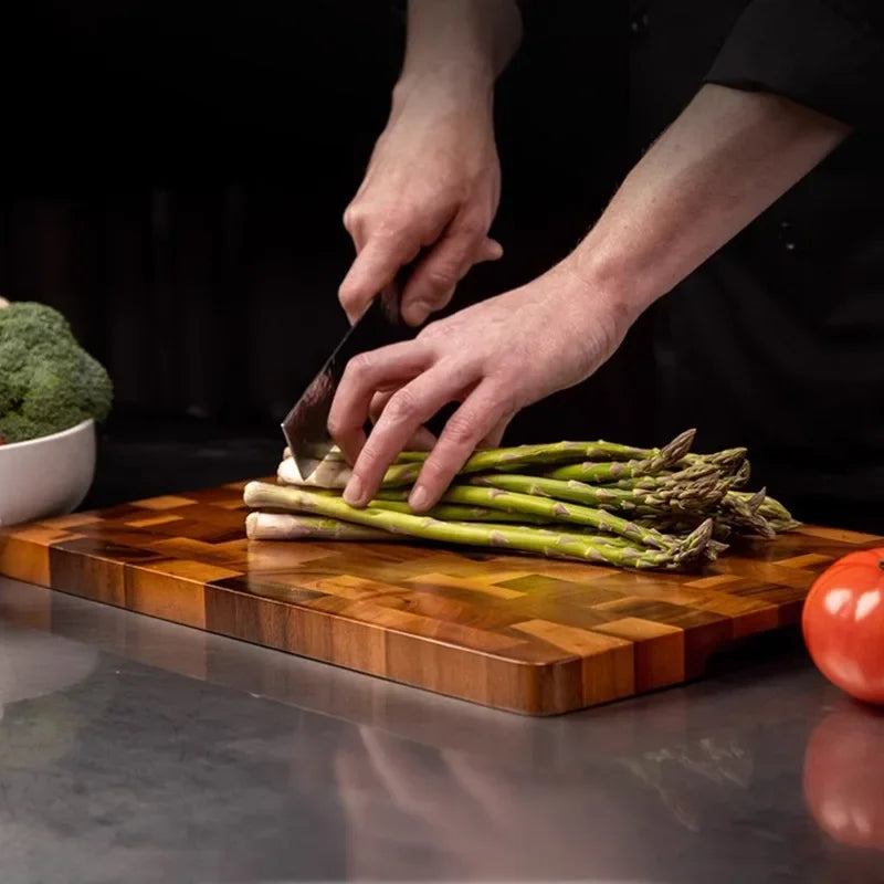 Tabla de cortar de madera de acacia con sistema de drenaje de doble cara