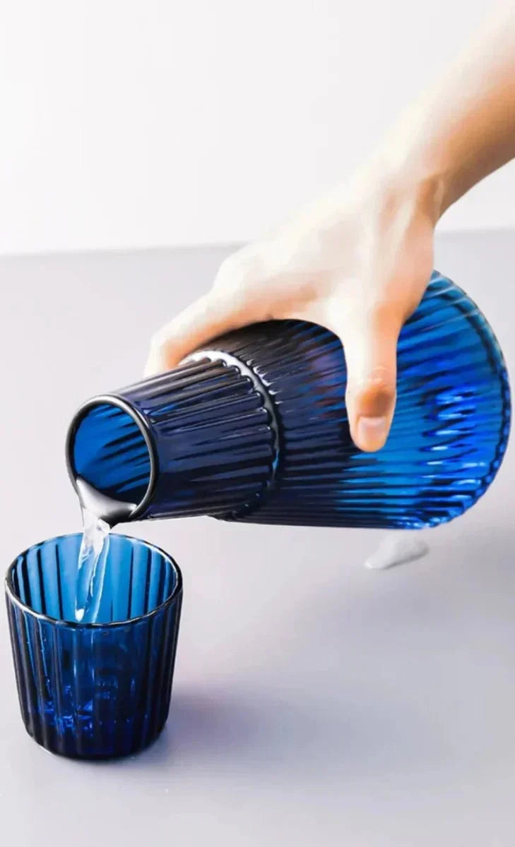 Juego de jarra de agua de vidrio de borosilicato plisado con vasos apilables