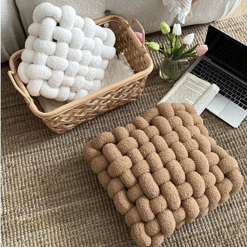 Cojín decorativo suave de felpa con forma de nudo nórdico