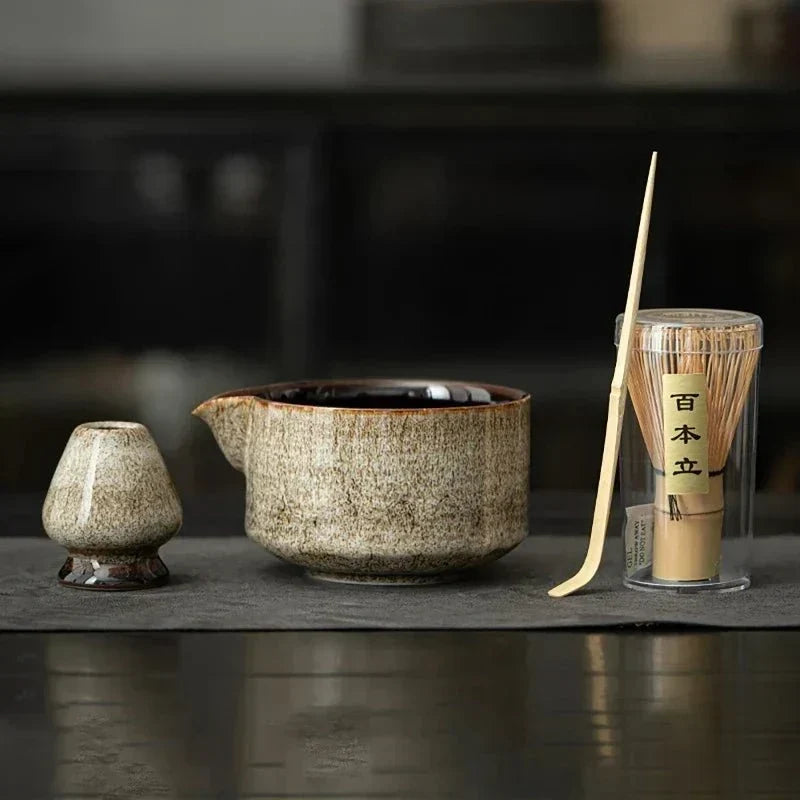 Juego de matcha de cerámica inspirado en Japón con bambú