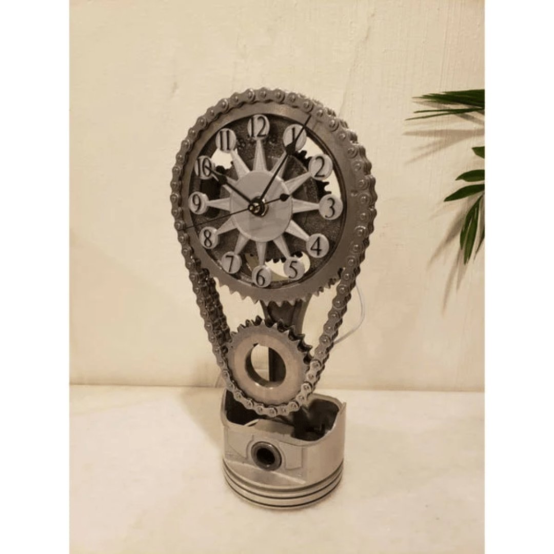 Reloj de pared silencioso industrial de metal y vidrio con mecanismo de engranajes expuesto