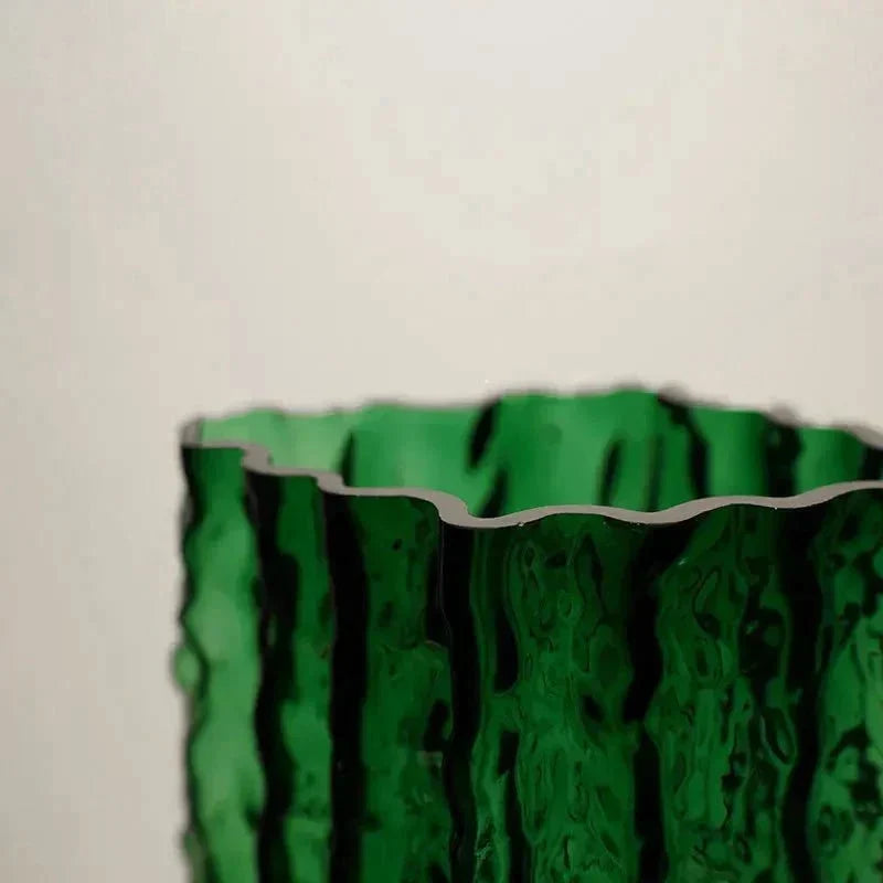 Jarrón decorativo de vidrio esmerilado con textura y efecto de hielo esculpido