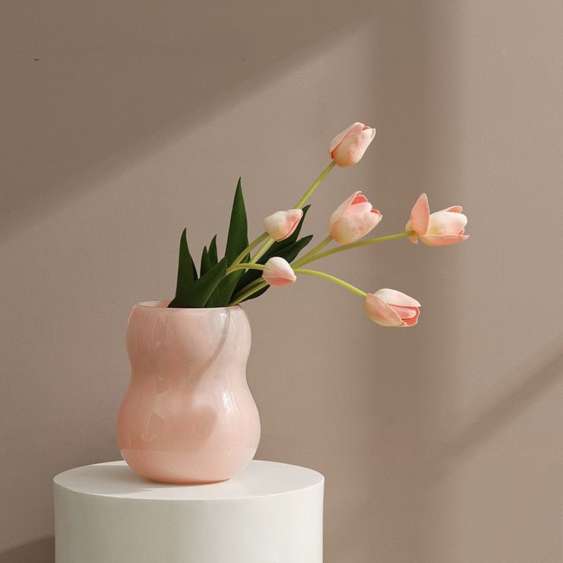 Jarrón decorativo de flores de vidrio de Murano soplado a mano con silueta escultórica