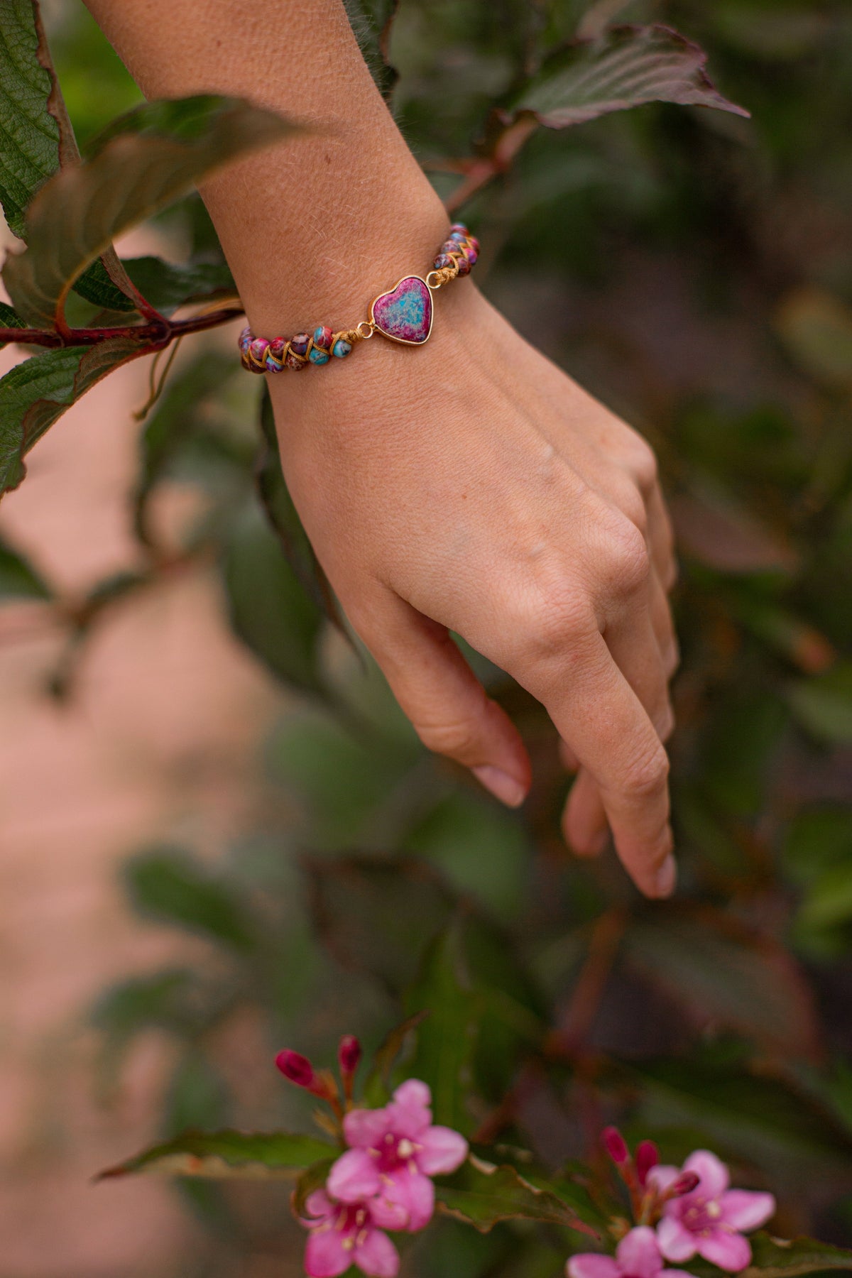 Pulsera artesanal de amistad, ajustable, de cordón con cuentas de jaspe y cristal