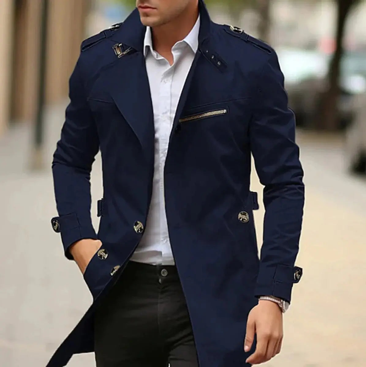 Chaqueta tipo gabardina de lana con cinturón y corte entallado para hombre