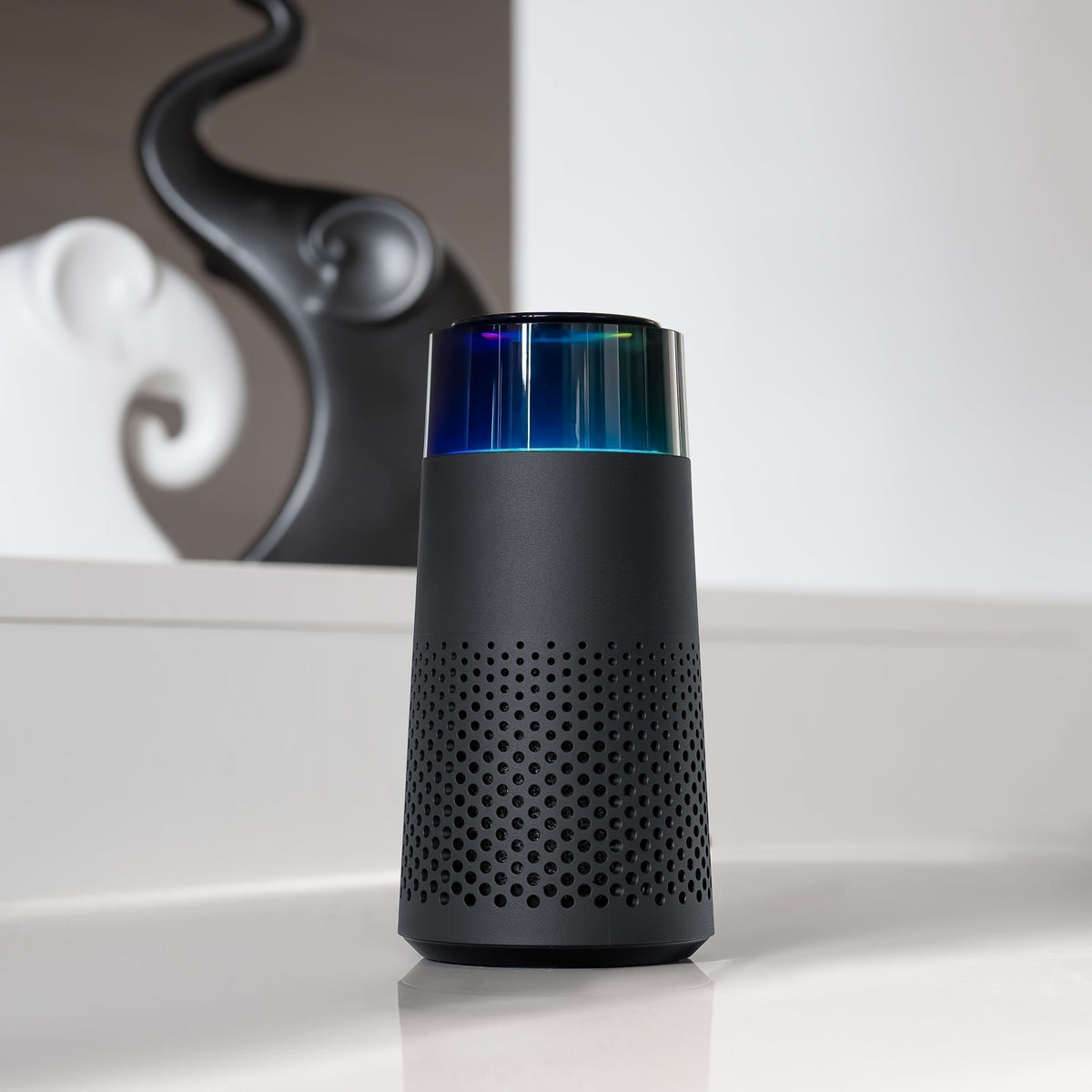 Purificador de aire y humidificador compacto que neutraliza los olores de mascotas