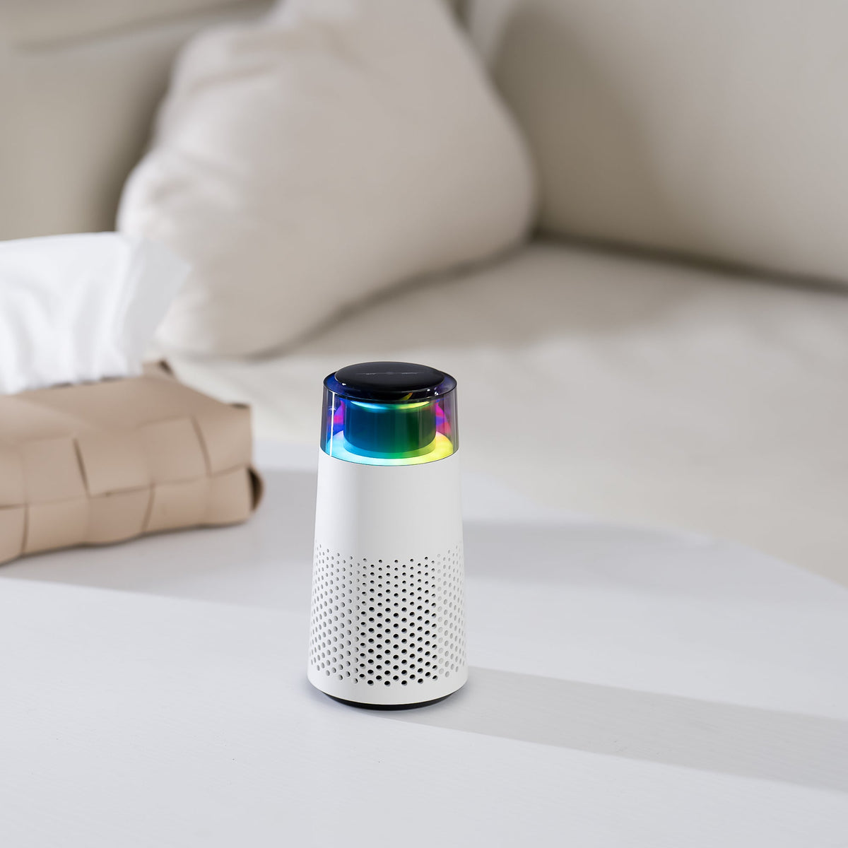Purificador de aire y humidificador compacto que neutraliza los olores de mascotas