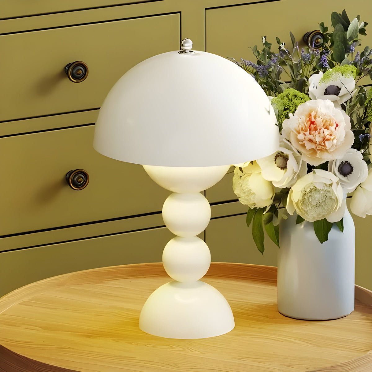 Lámpara de mesa de noche minimalista escandinava con forma de capullo floral y regulable