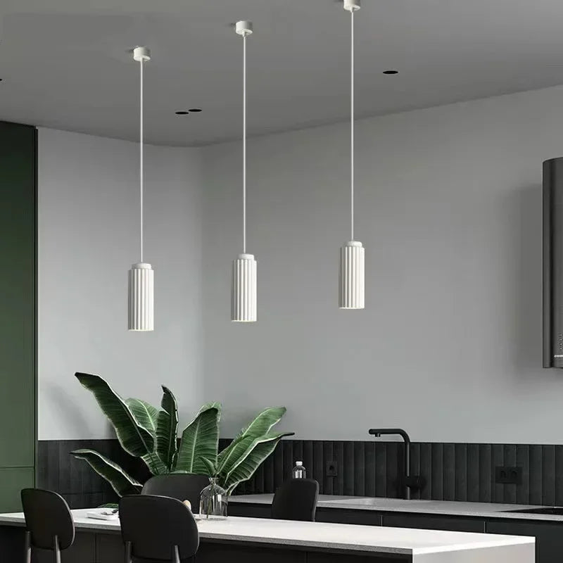Lámpara colgante de techo escandinava minimalista de metal y vidrio
