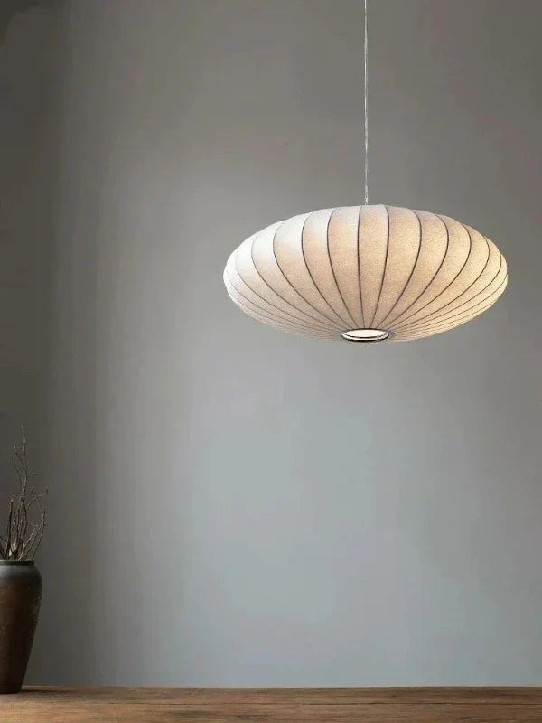 Lámpara colgante de lujo con pantalla de seda y corona de cristal