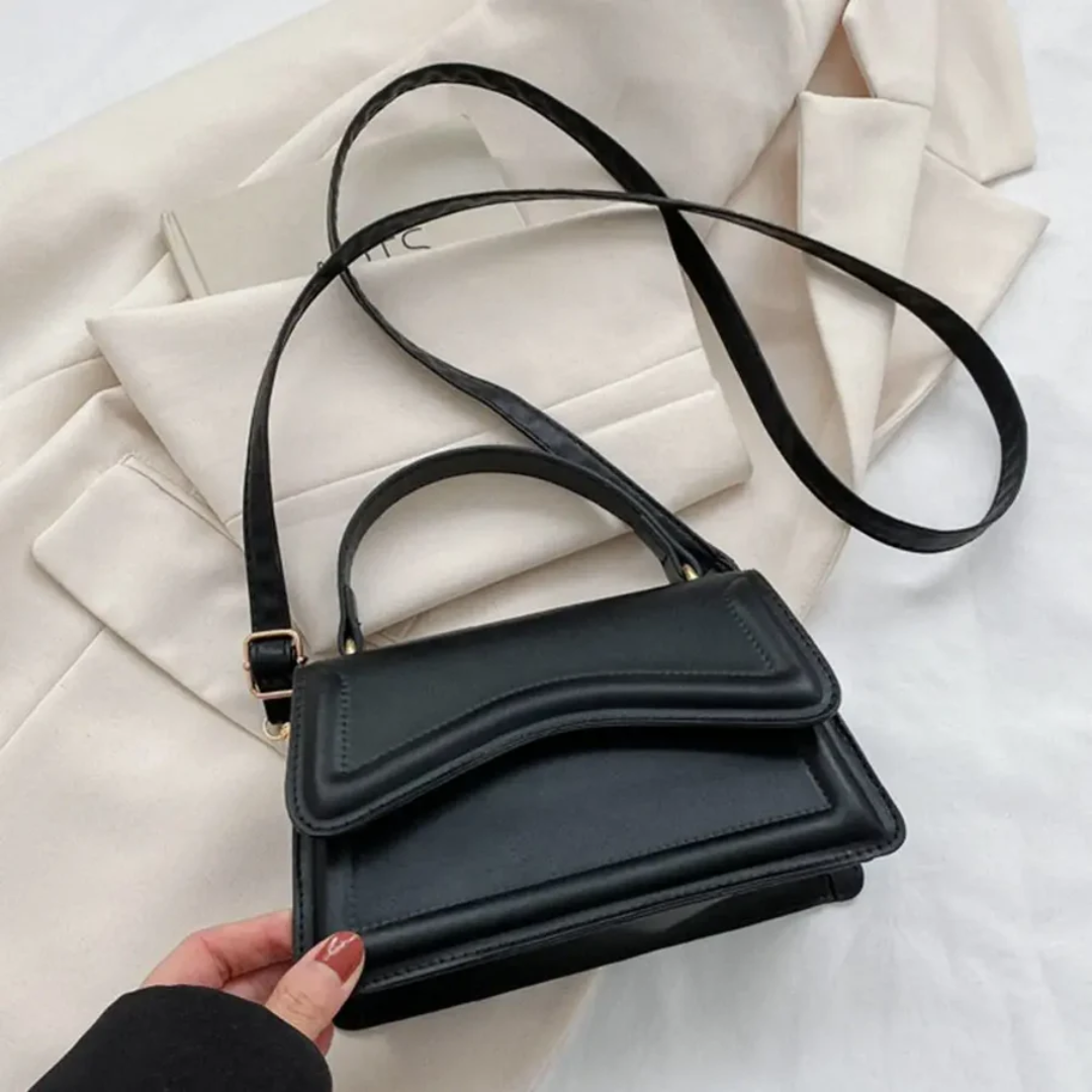 Bolso de hombro espacioso de cuero prémium con correa acolchada para mujer