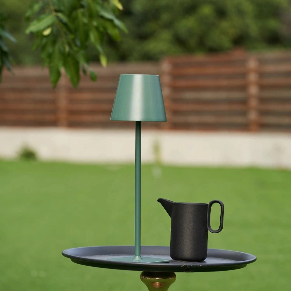 Lámpara de mesa metálica delgada y moderna, impermeable, inalámbrica, recargable, táctil y regulable