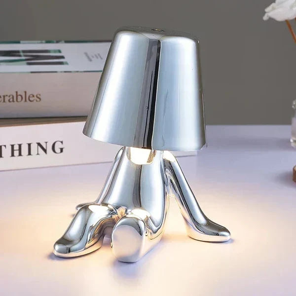 Lámpara de mesa ambiental escultural de aluminio y resina, regulable, recargable e inalámbrica