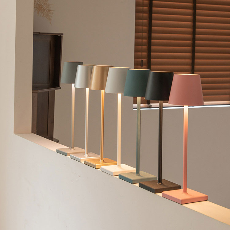 Lámpara de mesa portátil, inalámbrica, táctil, regulable y recargable