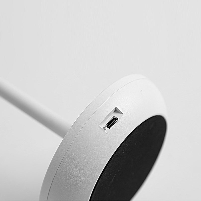 Lámpara de mesa portátil inalámbrica de plástico, recargable para interiores y exteriores
