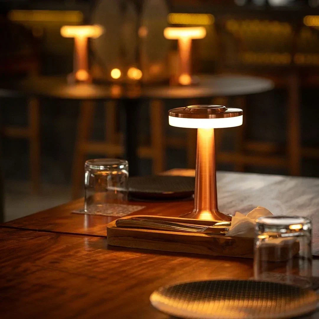Lámpara de mesa de metal retro inalámbrica, recargable y regulable