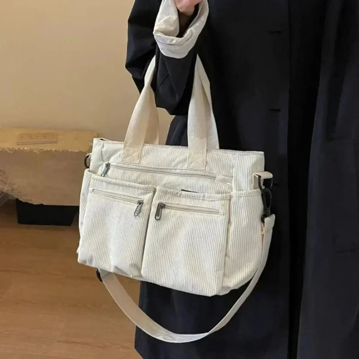 Bolso tote de pana para mujer con múltiples bolsillos y asa para el hombro