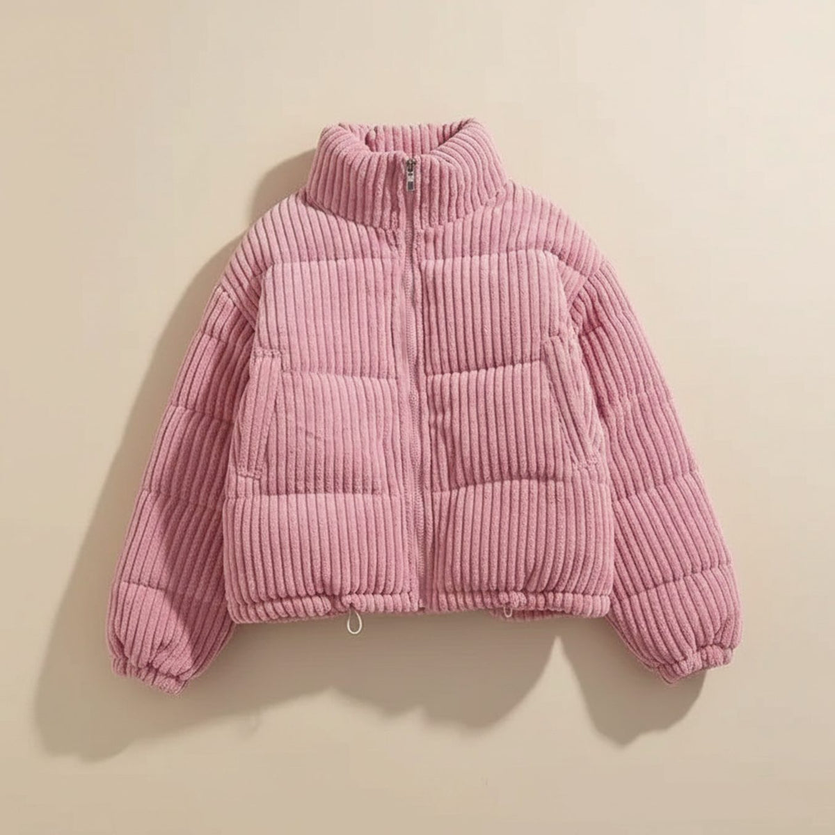 Chaqueta corta acolchada de pana para mujer