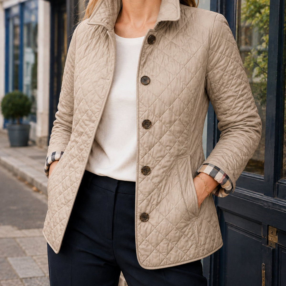 Chaqueta acolchada para mujer con patrón de rombos, botones delanteros y puños de cuadros