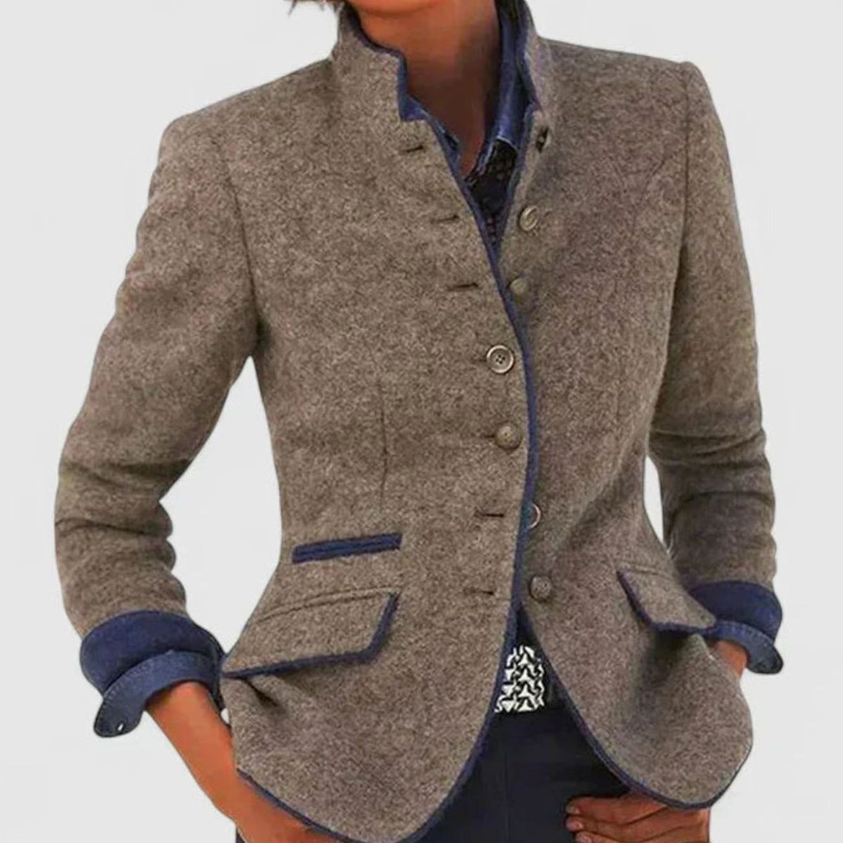 Cárdigan blazer elegante de mujer con cuello mao y botones